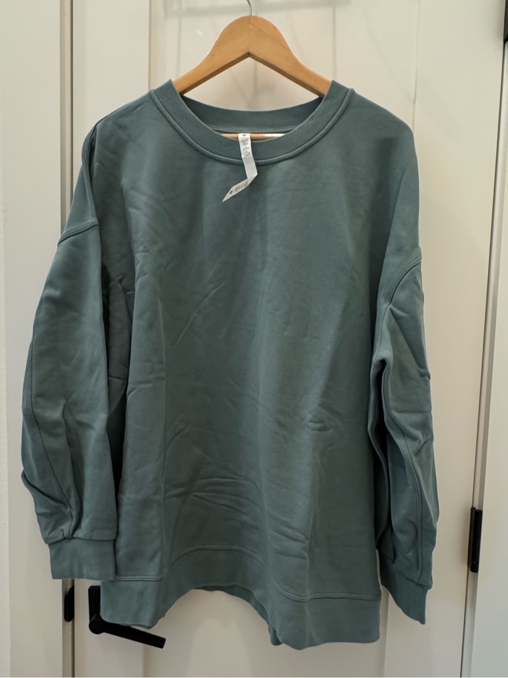 lululemon athletica Crewneck Sweater in Sage Green Womens - size 16
